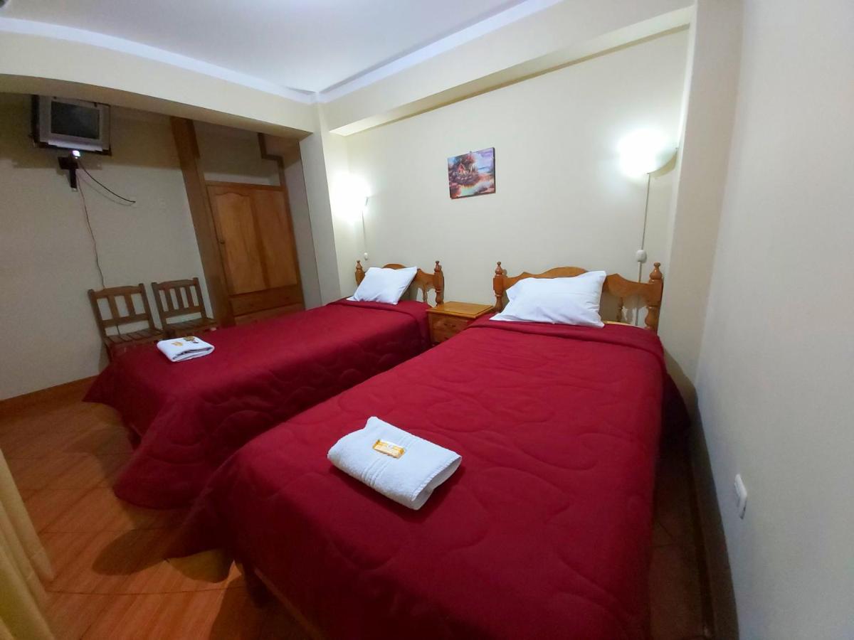 Lhotse Hostel B&B Уарас Экстерьер фото
