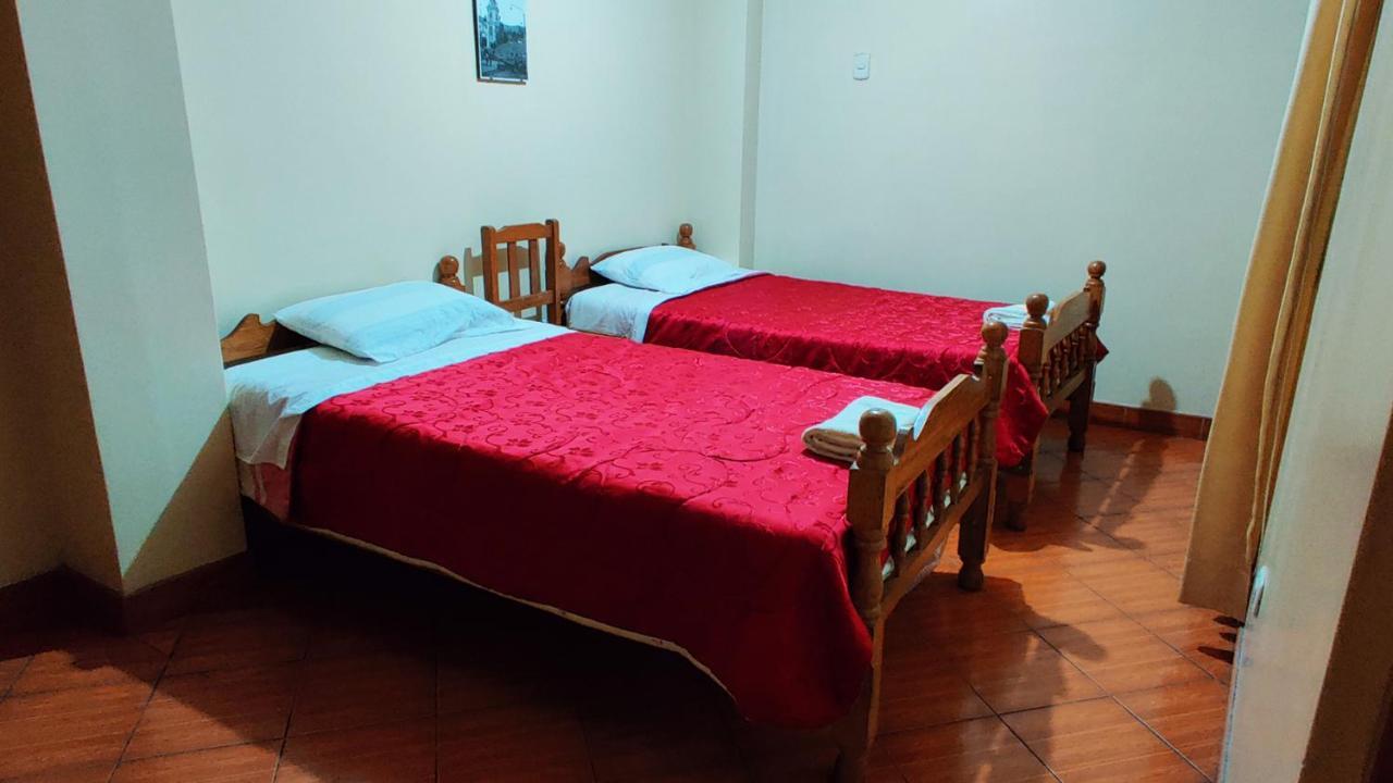 Lhotse Hostel B&B Уарас Экстерьер фото